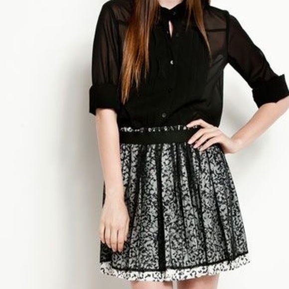 Theory Dresses & Skirts - Theory Black & White Ruffle Skirt